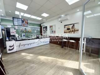 Gelateria in vendita ad aversa via salvo d'acquisto