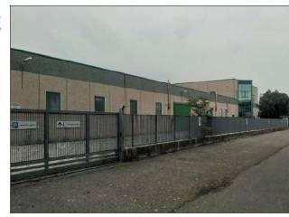 Capannone industriale all'asta a fagnano olona via nobile 7