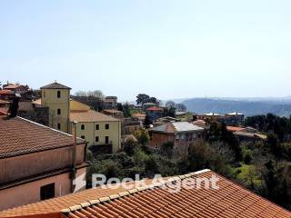 Casa indipendente in vendita ad amato piazza f. caligiuri