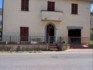 Villa in in vendita da privato ad arezzo località tregozzano, 52