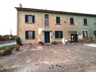 Rustico in vendita a pistoia strada provinciale di montalbano