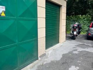 Garage in vendita a genova via livorno