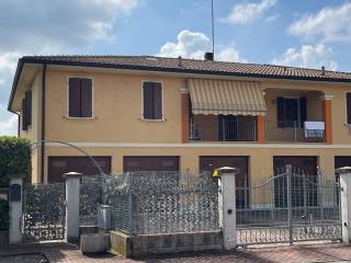 Villa a schiera in vendita a fabbrico 