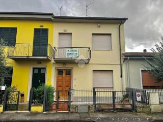 Casa indipendente in vendita a empoli via pier luigi da palestrina, 20