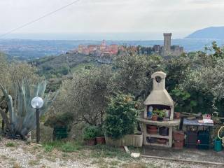 Villa in vendita a castelnuovo magra 