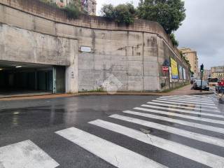 Garage in vendita a genova via nicolò costa