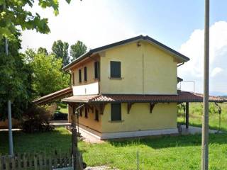 Casa indipendente in vendita ad anguillara veneta via santo