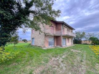 Casa indipendente in vendita a misano adriatico via ca' francioni, 19