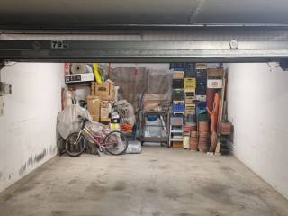 Garage in vendita a roma via eusebio chini