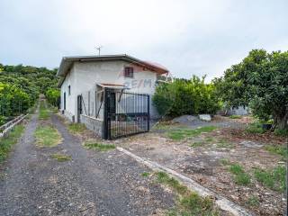 Terreno agricolo in vendita ad aci catena via reitana, 45