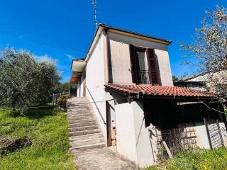 Casa indipendente in in vendita da privato a torrice via macchia dell'ospedale