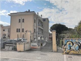 Garage in vendita a pesaro via porta rimini, 3