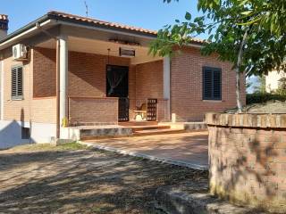 Villa in in vendita da privato a pignataro interamna contrada selvarocce, 5