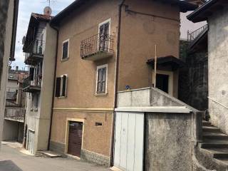 Casa indipendente in in vendita da privato a valvarrone via roma, 135