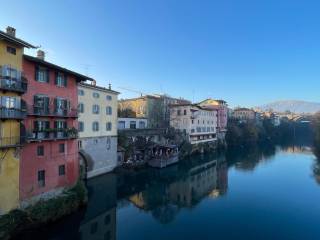 Negozio in vendita a ponte san pietro 