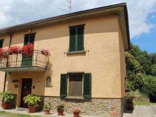 Casale in vendita a lamporecchio via montalbano