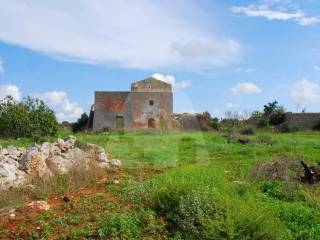 Casa indipendente in vendita ad alessano strada vicinale fasciane monti