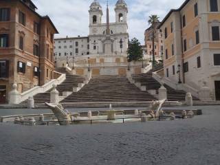 Negozio in affitto a roma piazza di spagna