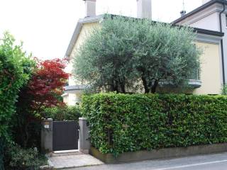 Casa indipendente in vendita a castelfranco veneto via boito, 1