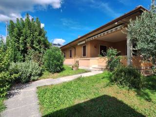 Villa in in vendita da privato a illasi via lessinia, 10