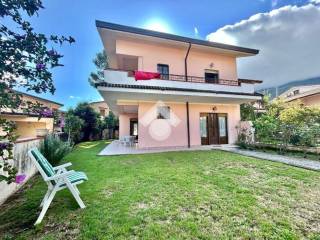 Villa a schiera in vendita a cervinara via rettifilo, 28