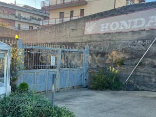 Garage in vendita a gravina di catania via antonio gramsci, 97