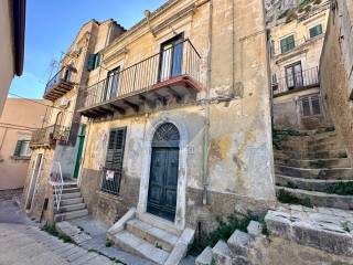 Casa indipendente in vendita a modica via santa maria, 7