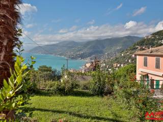 Villa bifamiliare in vendita a camogli via saccomanno