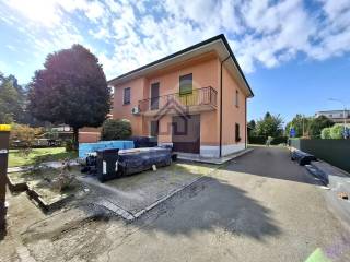 Casa indipendente in vendita a castelvetro piacentino via roma