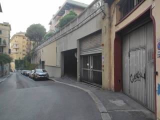 Garage in vendita a genova via felice romani, 2