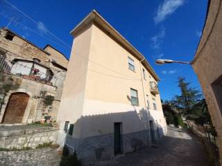 Casa indipendente in vendita a prata d'ansidonia via 4 novembre