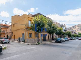 Casa indipendente in vendita a bagheria via ignazio lanza di trabia, 71