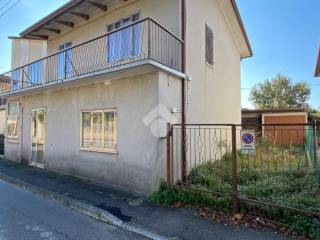 Casa indipendente in vendita ad arzergrande via roma, 160