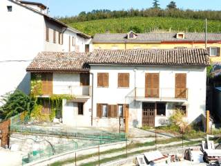 Casale in vendita a castagnole delle lanze via val bera