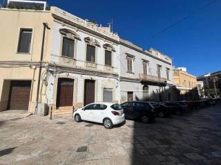 Casa indipendente in vendita a brindisi piazza anime, 14