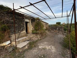 Terreno agricolo in vendita a paternò strada paternò-troina