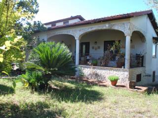 Villa in in vendita da privato a fara in sabina via dei larici, 5