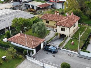 Villa in vendita a corno di rosazzo via leonardo da vinci, 14