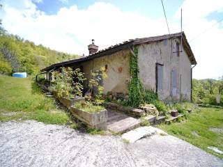 Rustico in vendita a montieri strada provinciale del pavone s.n.c.