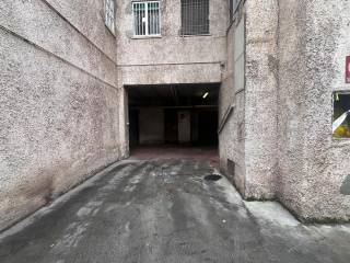 Garage in vendita a roma via di casal dei pazzi, 20