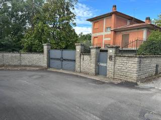 Villa in in vendita da privato a bagnoregio via dante alighieri