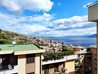 Appartamento in affitto a messina strada panoramica dello stretto, 1000