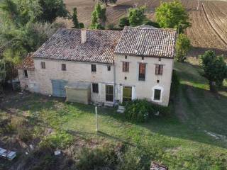 Colonica in in vendita da privato a santa maria nuova via francescona