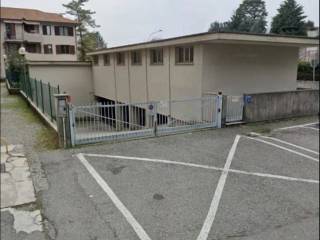 Garage in affitto a bernareggio via obizzone da bernareggio, 77