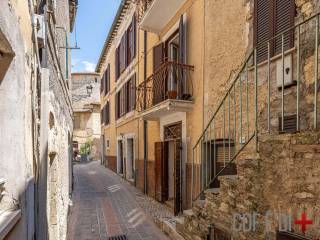 Casa indipendente in vendita a salisano via giuseppe garibaldi