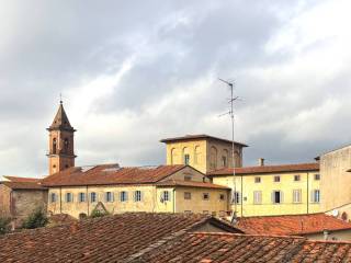 Appartamento in vendita a prato piazza san domenico