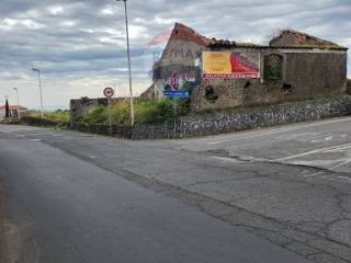 Terreno residenziale in vendita a gravina di catania via etnea, 1