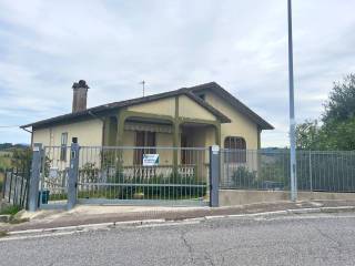 Villa in vendita a chiaravalle via grancetta, 115