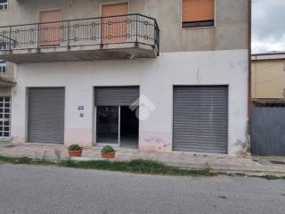 Garage in affitto a catanzaro via marche