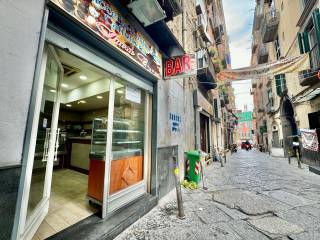 Pasticceria in affitto a napoli via della solitaria, 23